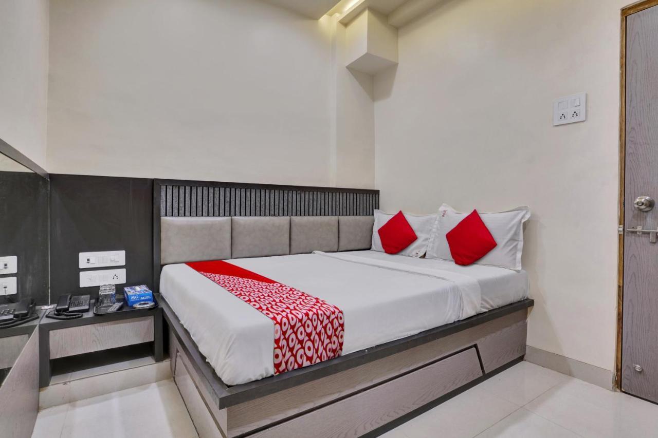 Super Hotel O Dhiman Residency Ulhāsnagar Екстериор снимка