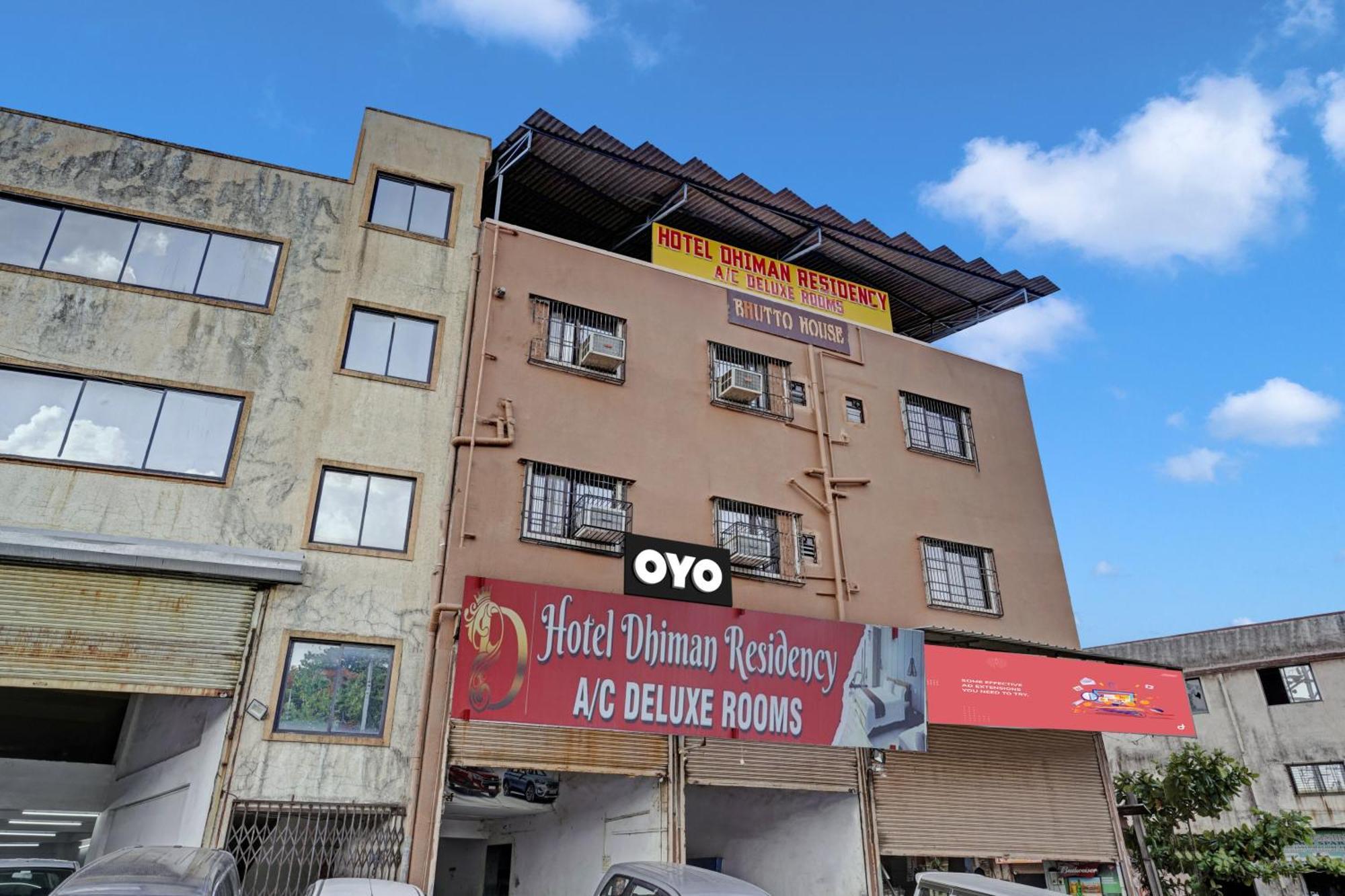 Super Hotel O Dhiman Residency Ulhāsnagar Екстериор снимка